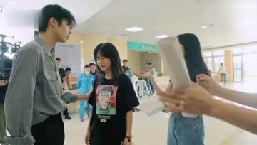 娱乐吃瓜爱草
